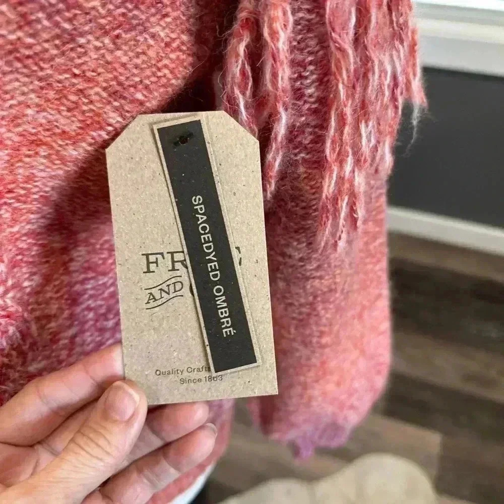 Frye and Co Sweater Womens XS Orange Pink Ombre Fringe LS Western Boho NWT - Picture 2 of 10